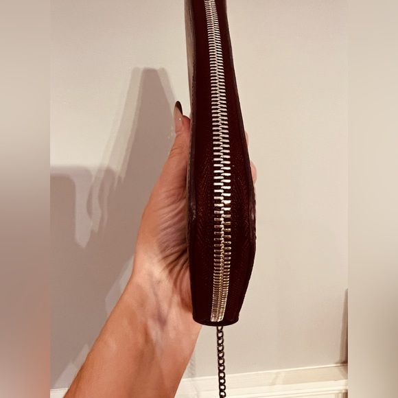 LIKE NEW! LV Plum ELECTRIC Epi Zip Around Wallet FULL INCLUSION - Picture 10 of 16